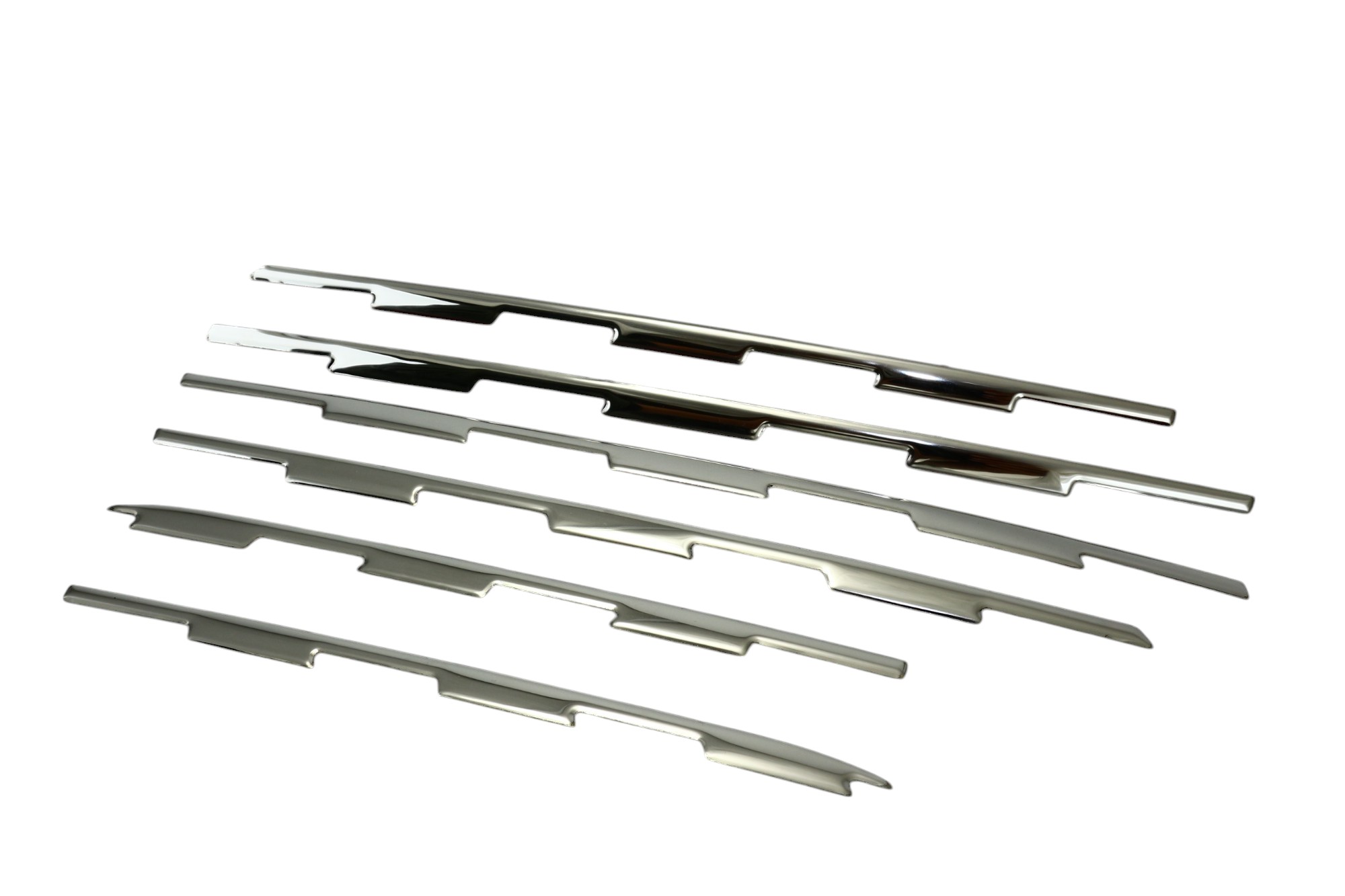 Peugeot Rifter Passenger Van 2019 > Ön Panjur Çıtası (Plaka Üstü) P. Çelik