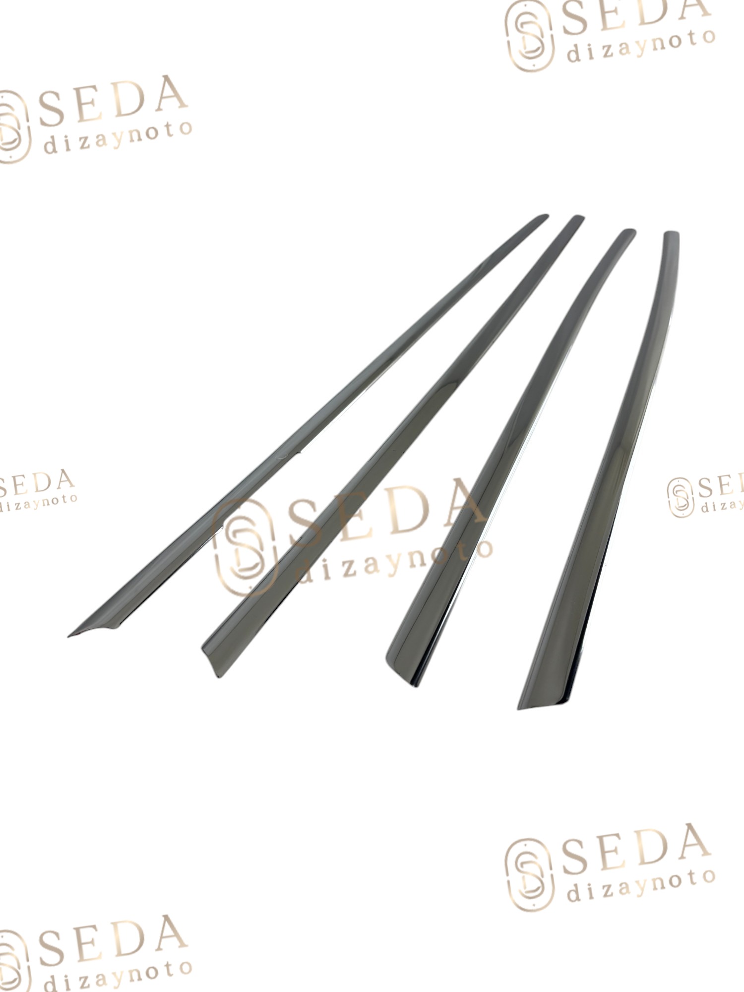 Ford Focus 4 HB /SD 2018 > Cam Çıtası 4 Prç. P. Çelik