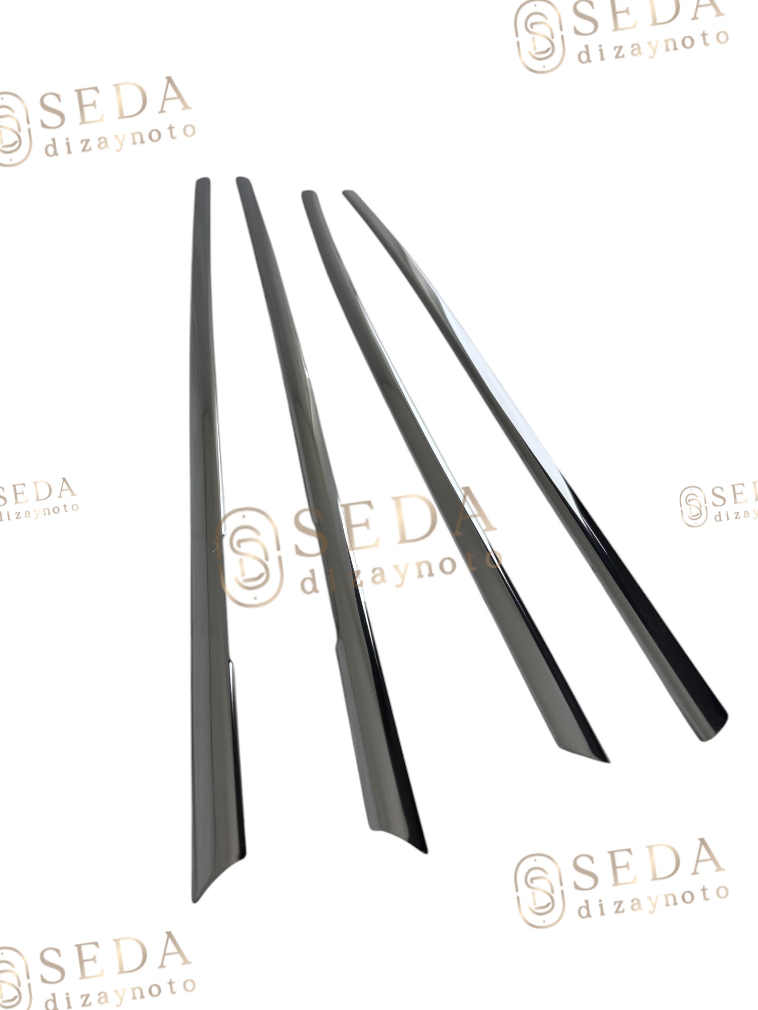 Ford Focus 4 HB /SD 2018 > Cam Çıtası 4 Prç. P. Çelik - Görsel 2